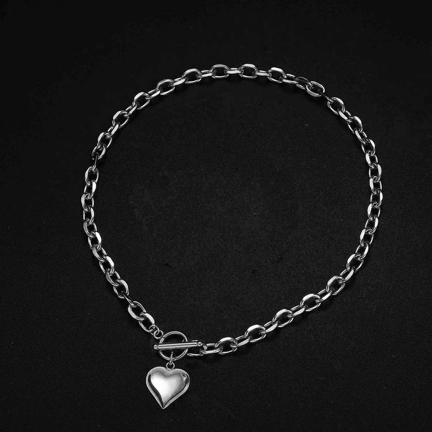 Collar Peach Heart Punk — Colgante Corazón Melocotón con Cadena Floral de Cáñamo