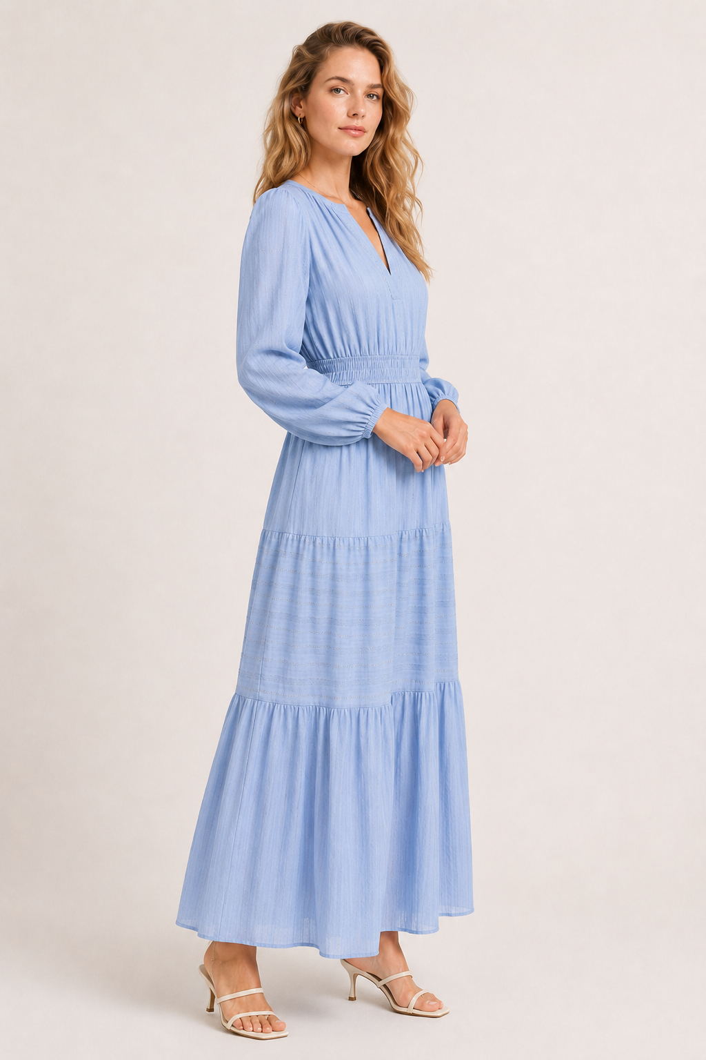 Vestido de Capas Gallery
