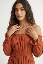 Vestido de Capas Calypso